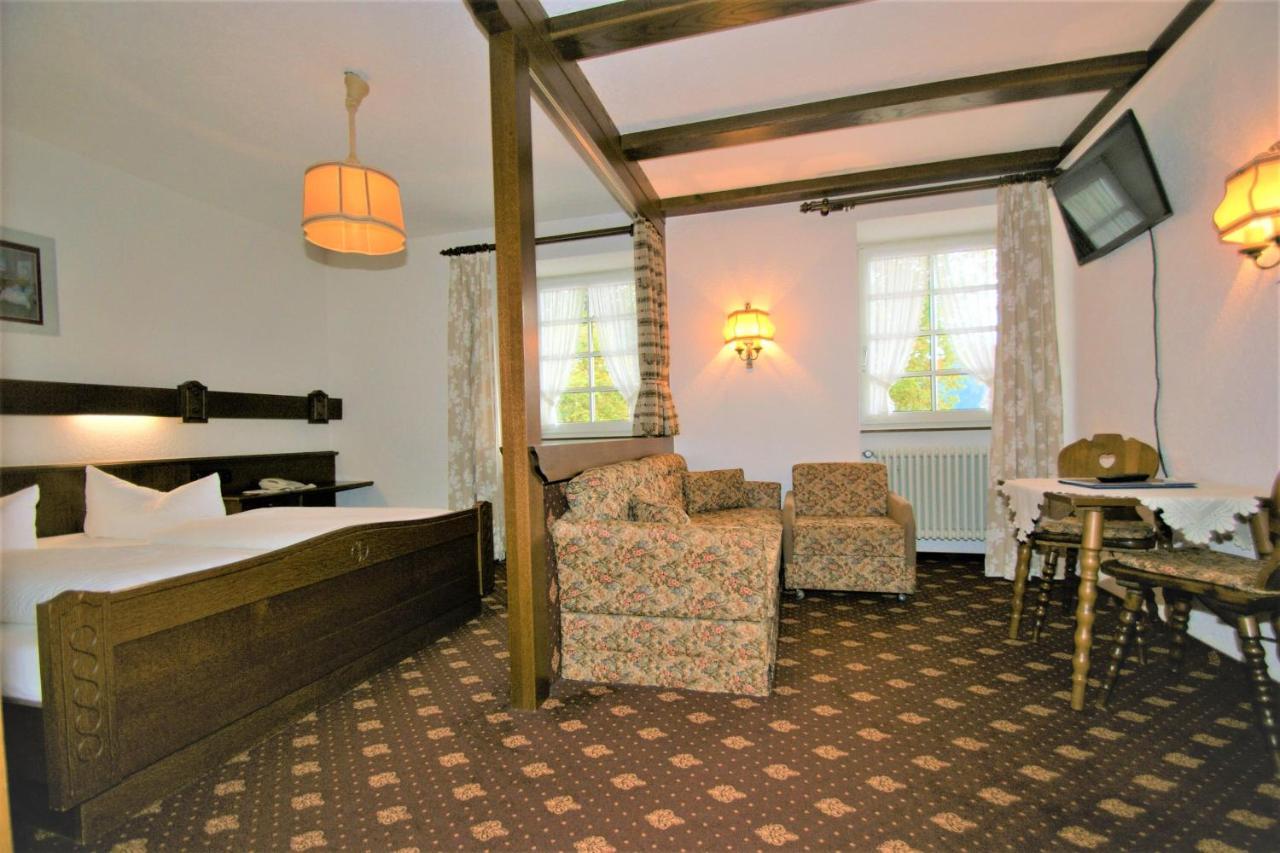 Zur Traube Schwarzwaldhotel & Restaurant Am Titisee Sankt Märgen エクステリア 写真
